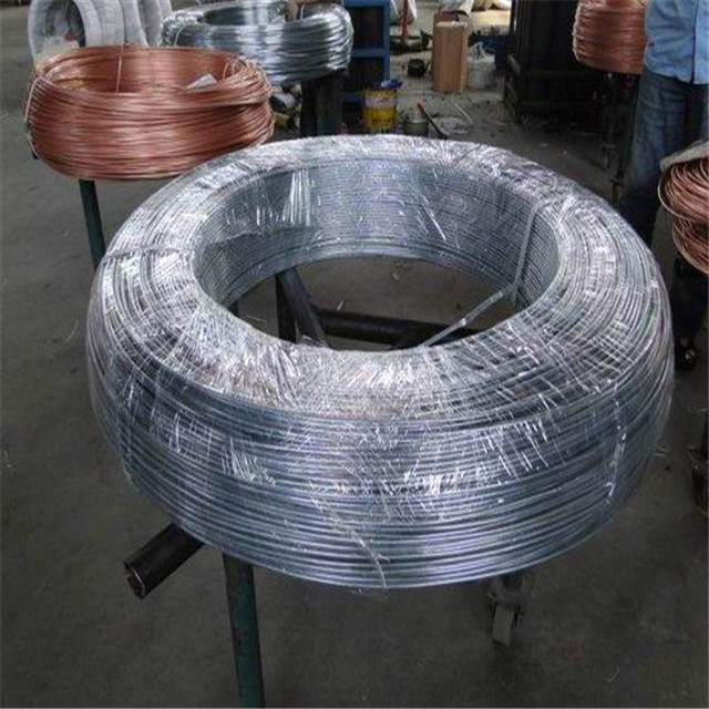 el indicador 16/18 galvanizó el alambre de acero que el cinc sumergido caliente cubrió SAE1006 6m m A53 1